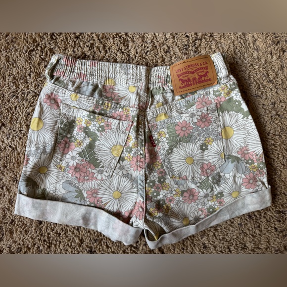 Levi’s Girls High Rise Floral Shorts Size 6X - Picture 3 of 4